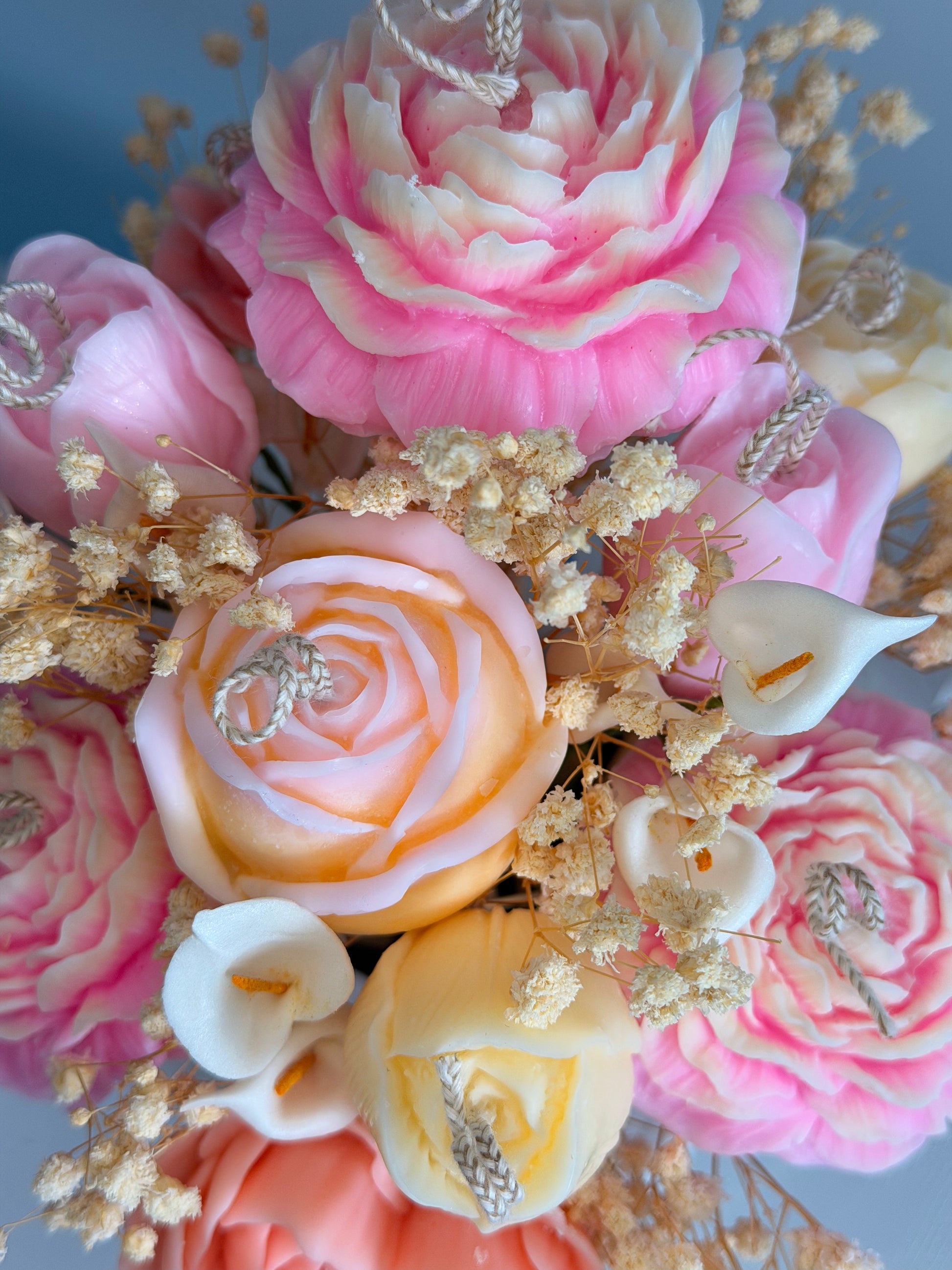 Eternal Bloom Candle Bouquet – Handcrafted Soy Wax Floral Masterpiece - Candles Co.