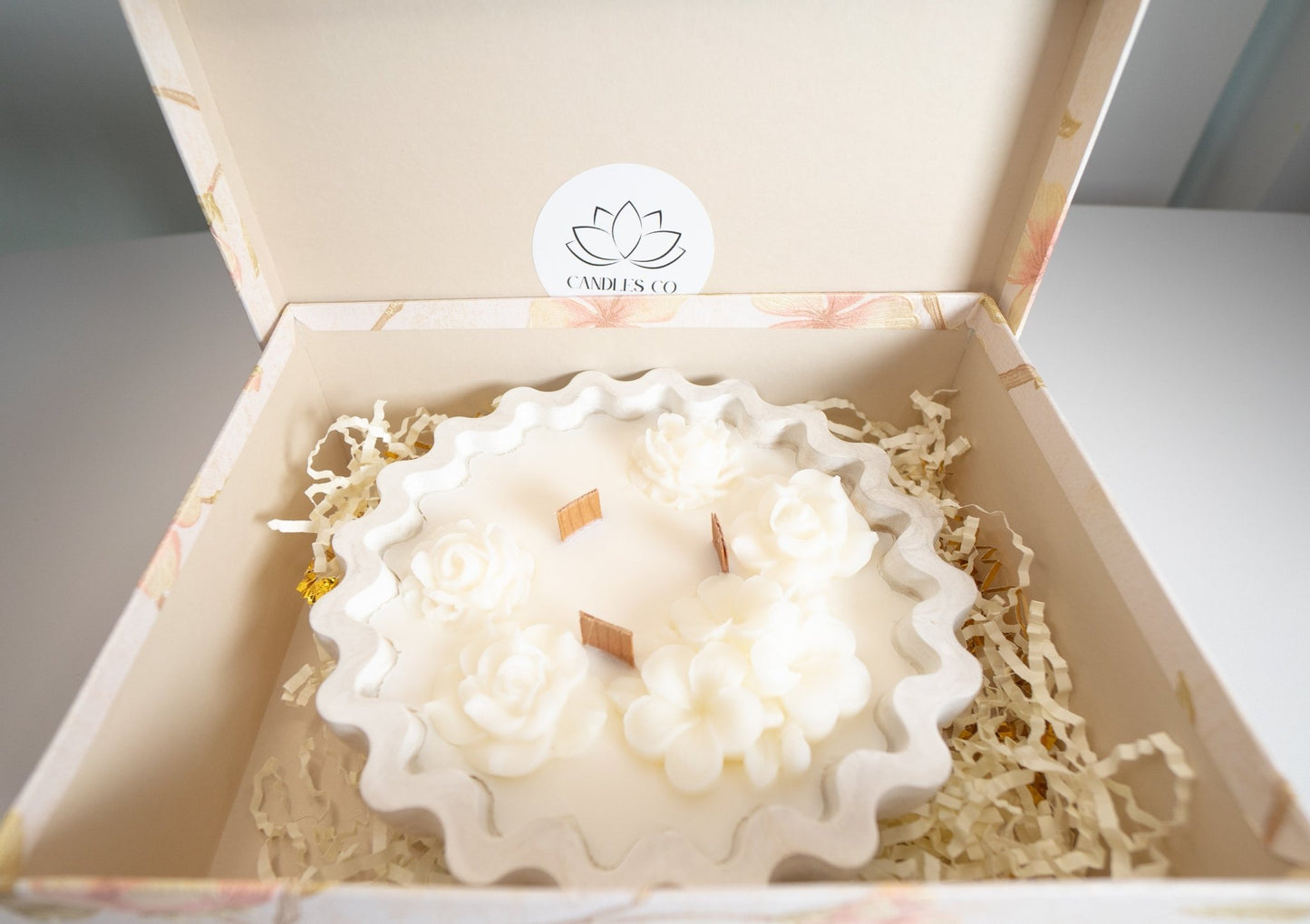 Alabaster Bloom – Handcrafted Luxe Floral Soy Candle Bowl Candle - Candles Co.