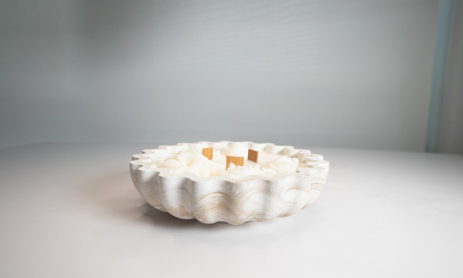 Alabaster Bloom – Handcrafted Luxe Floral Soy Candle Bowl Candle - Candles Co.