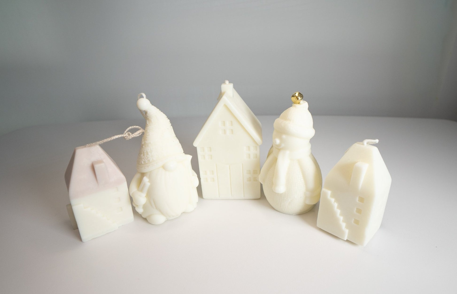 Christmas Cabin Candle – Mini Soy Wax Log Cabin - Candles Co.