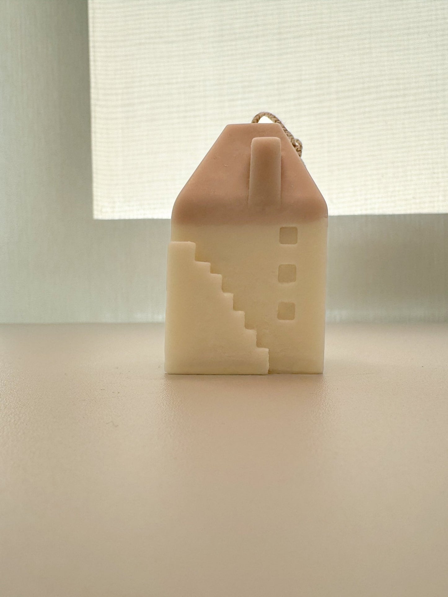 Christmas Cabin Candle – Mini Soy Wax Log Cabin - Candles Co.