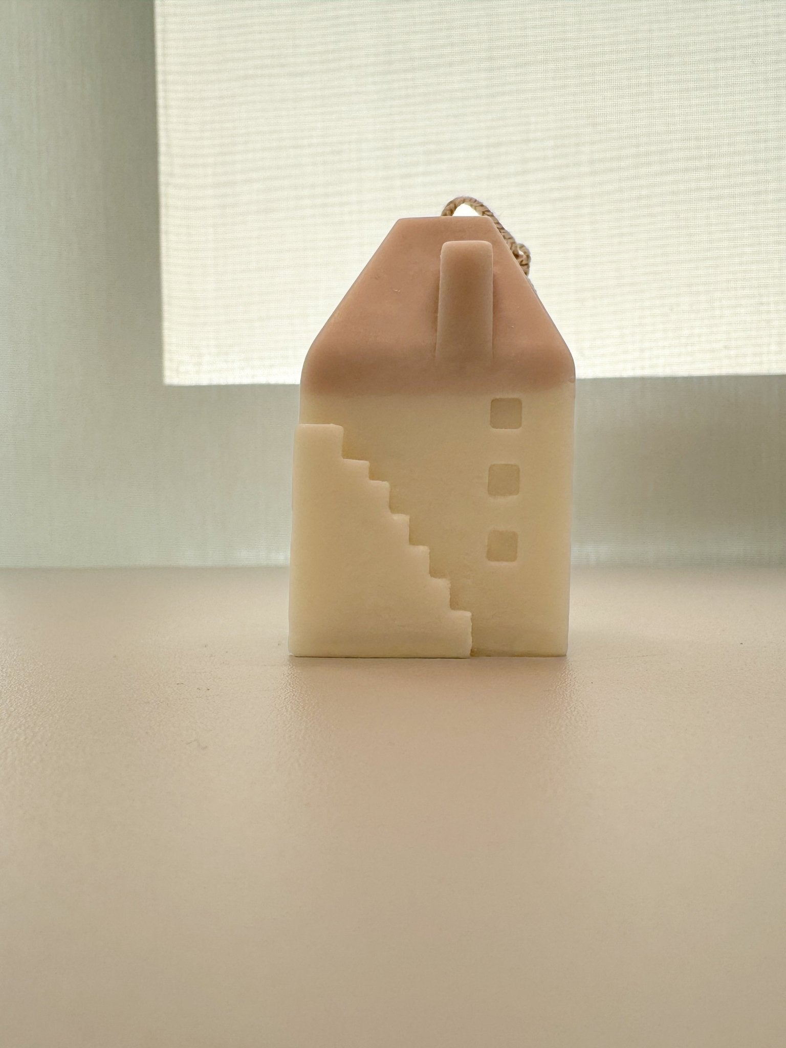 Christmas Cabin Candle – Mini Soy Wax Log Cabin - Candles Co.