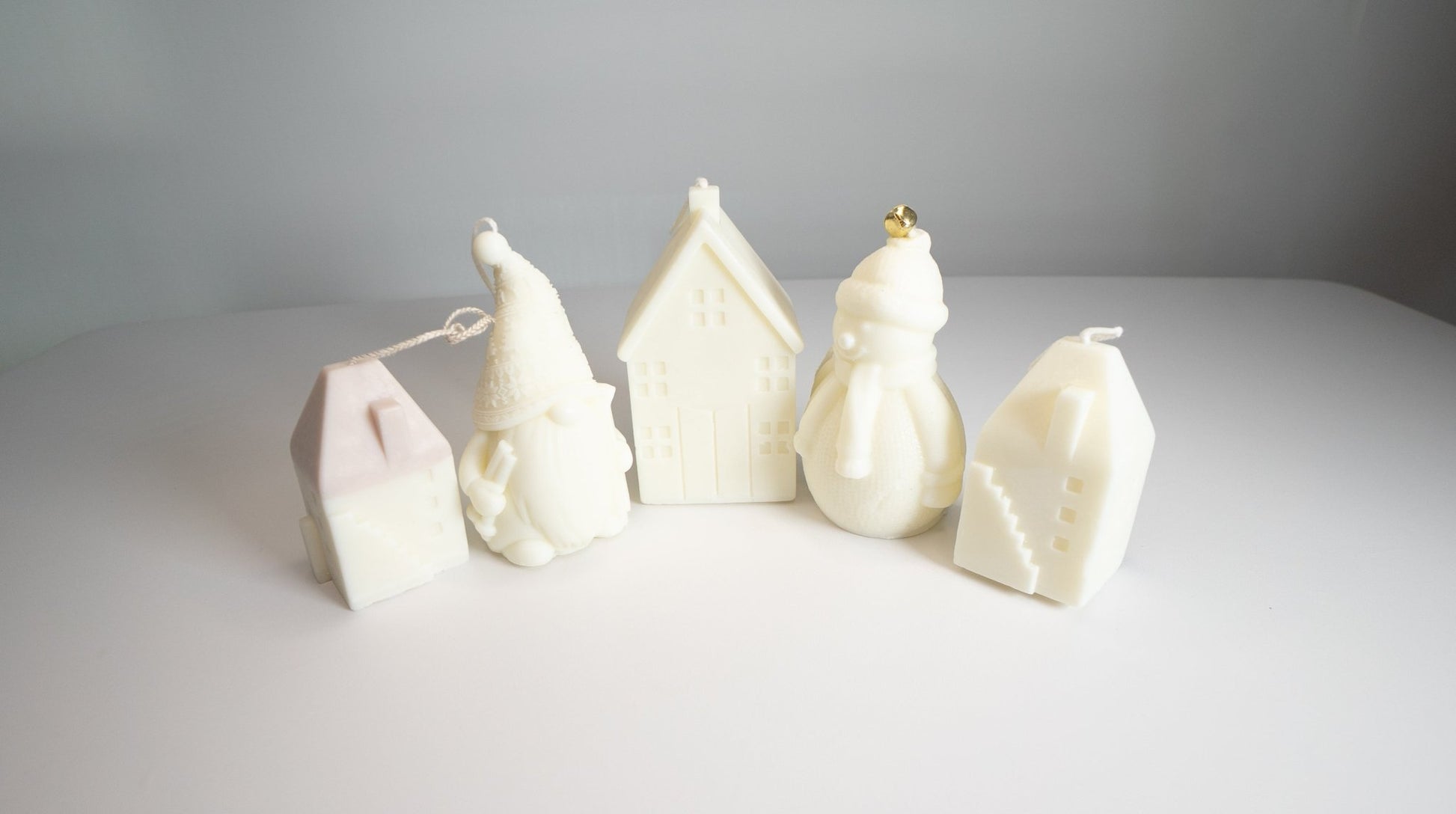 Christmas Cabin Candle – Mini Soy Wax Log Cabin - Candles Co.