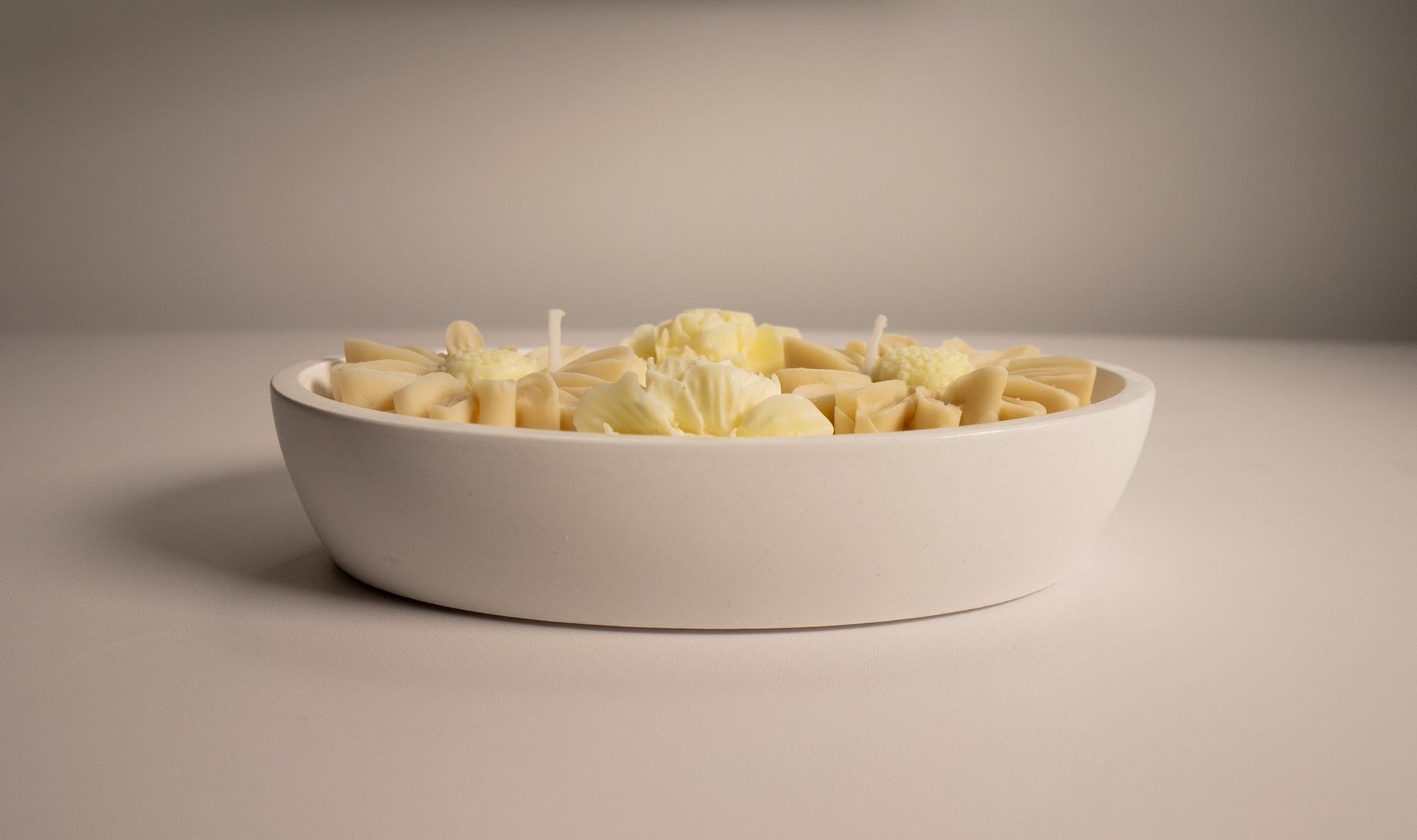 Floral Oval Candle Bowl - Handcrafted Soy Wax with Flower Accents - Candles Co.