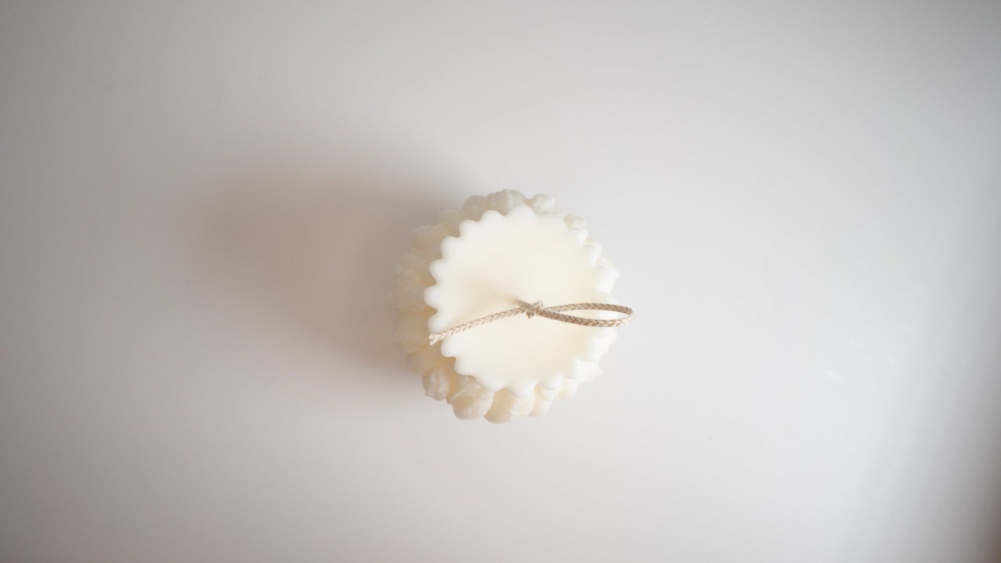 Floral Pillar Candle – Handcrafted Soy Wax with Embossed Lavender Flowers - Candles Co.