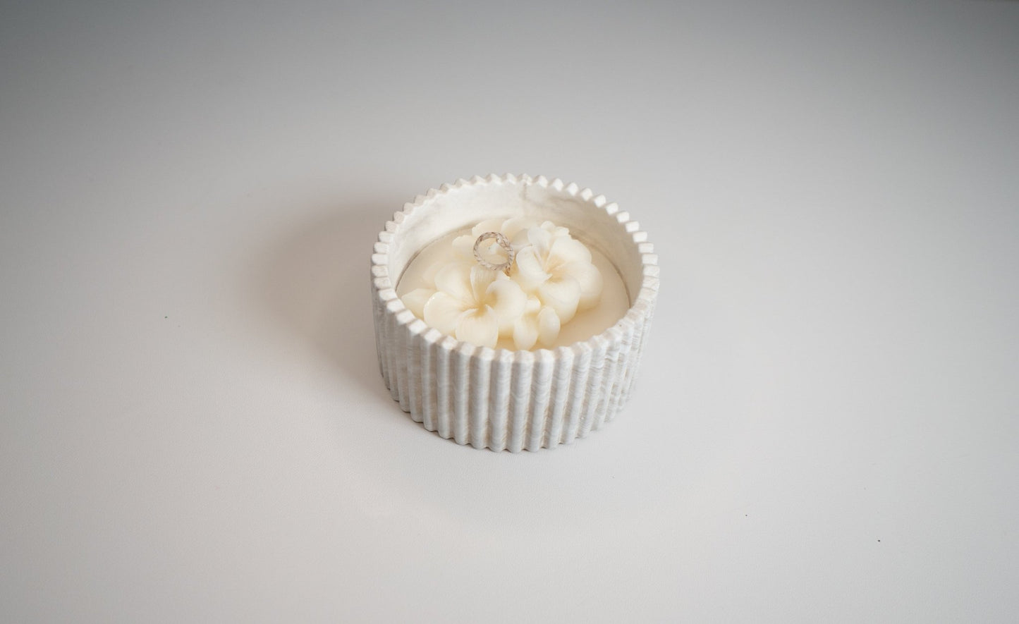 Ribbed Frangipani Candle Bowl – Handcrafted Soy Wax & Eco Resin - Candles Co.
