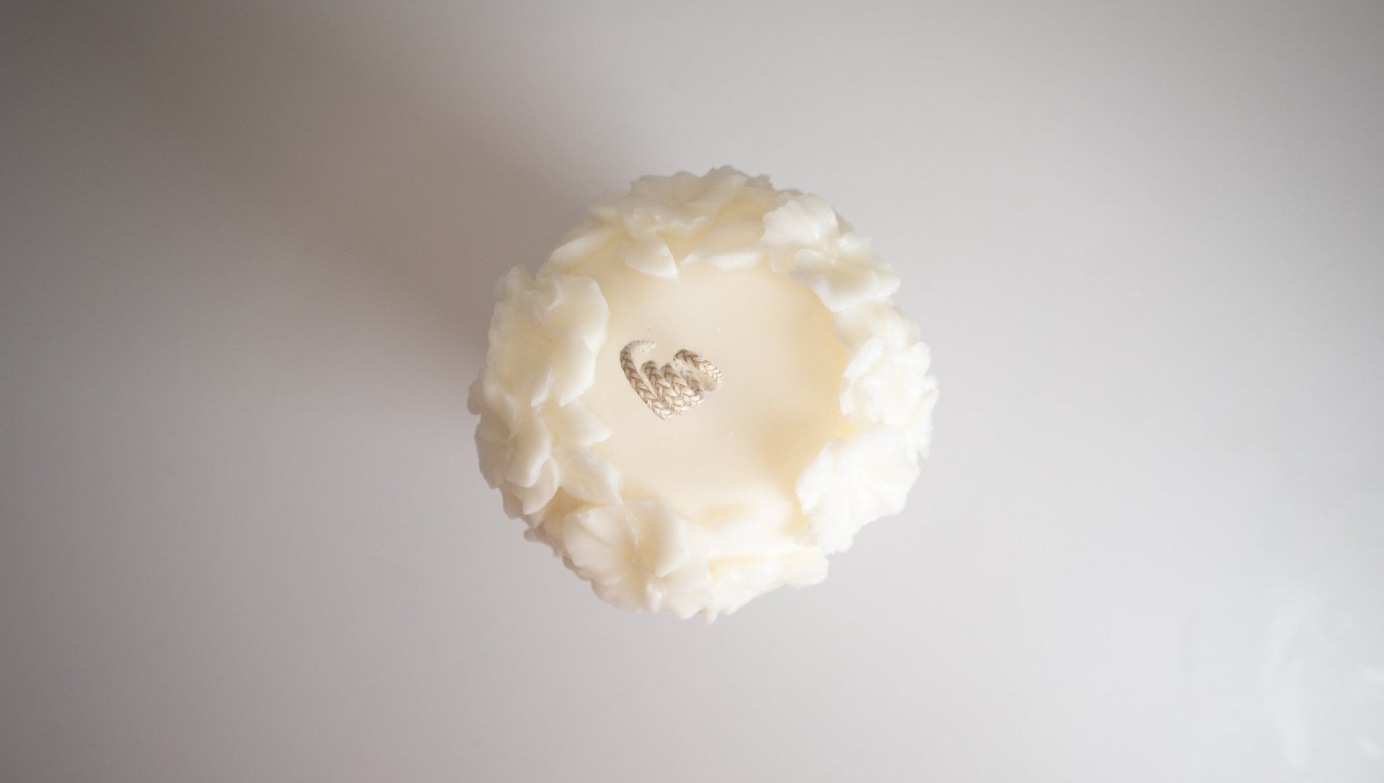 Tall Floral Pillar Candle – Handcrafted Soy Wax with Embossed Gardenia Vine Flowers - Candles Co.