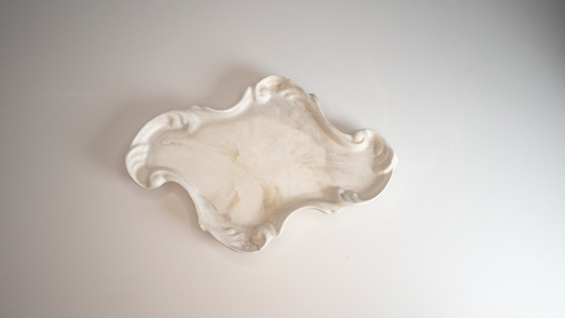 Vintage Gold Drift Tray - Eco resin stone freeform candle holder - Candles Co.